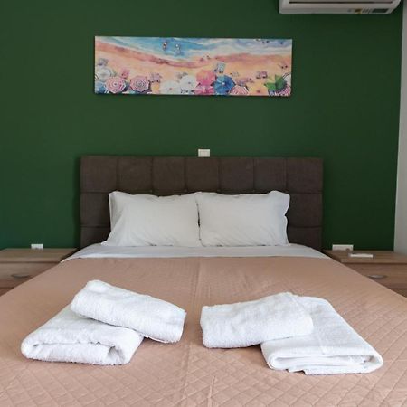 Sea View Apartment In Alimos Region Атина Екстериор снимка